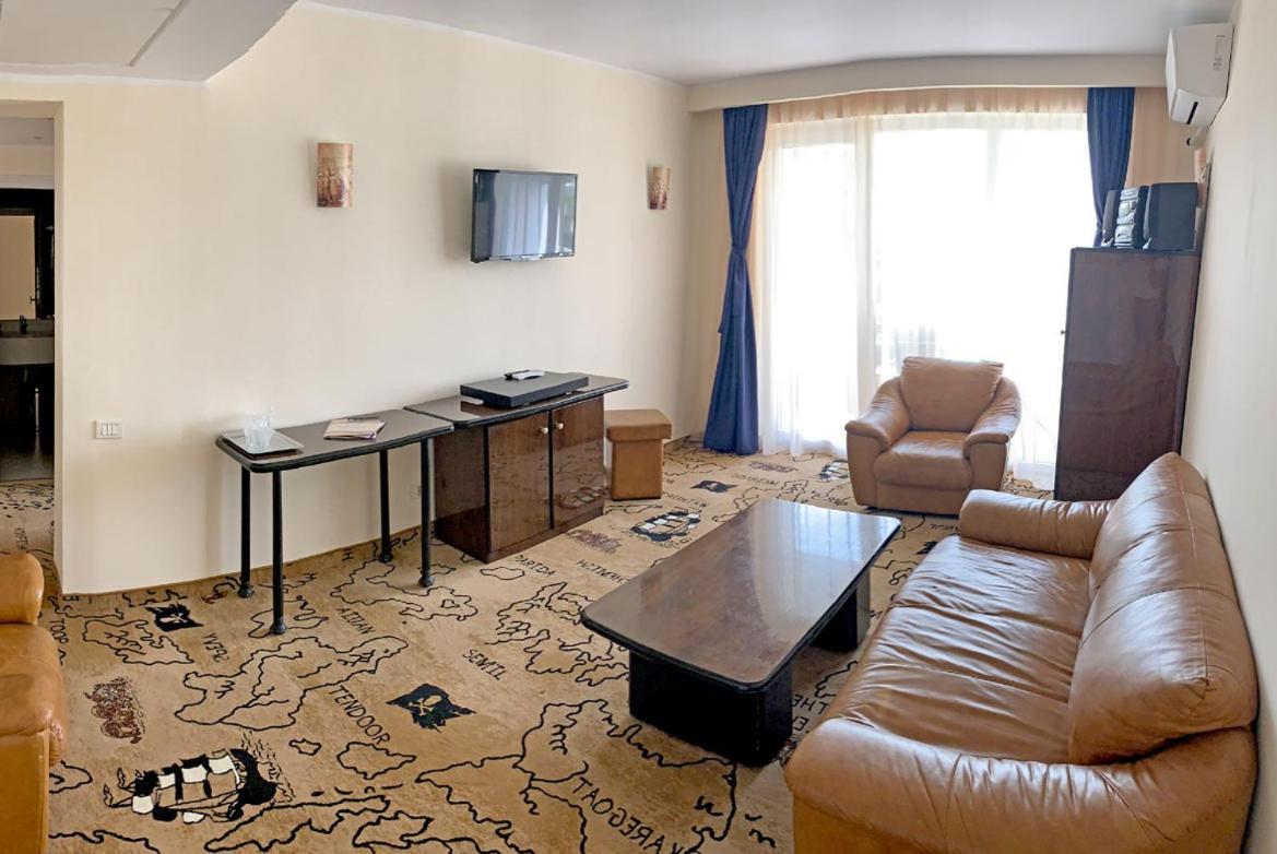 Pirates Hotel 3*